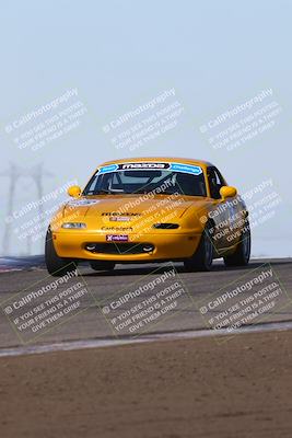 media/Oct-26-2025-CalClub SCCA (Sun) [[8ce1e69566]]/Group 5/Grapevine/